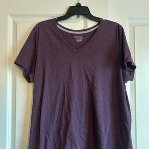 Time and Tru Women's V-Neck Short Sleeve Tee - Plum